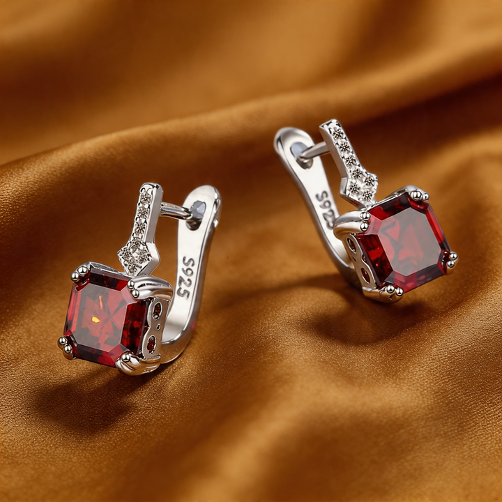 DORELLE CUBE EARRINGS